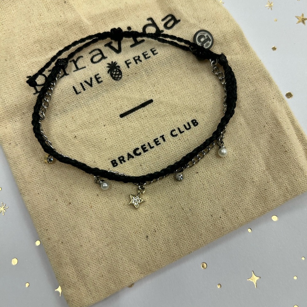 Pura Vida exclusive club bracelet never worn brand new! Waterproof and durable!